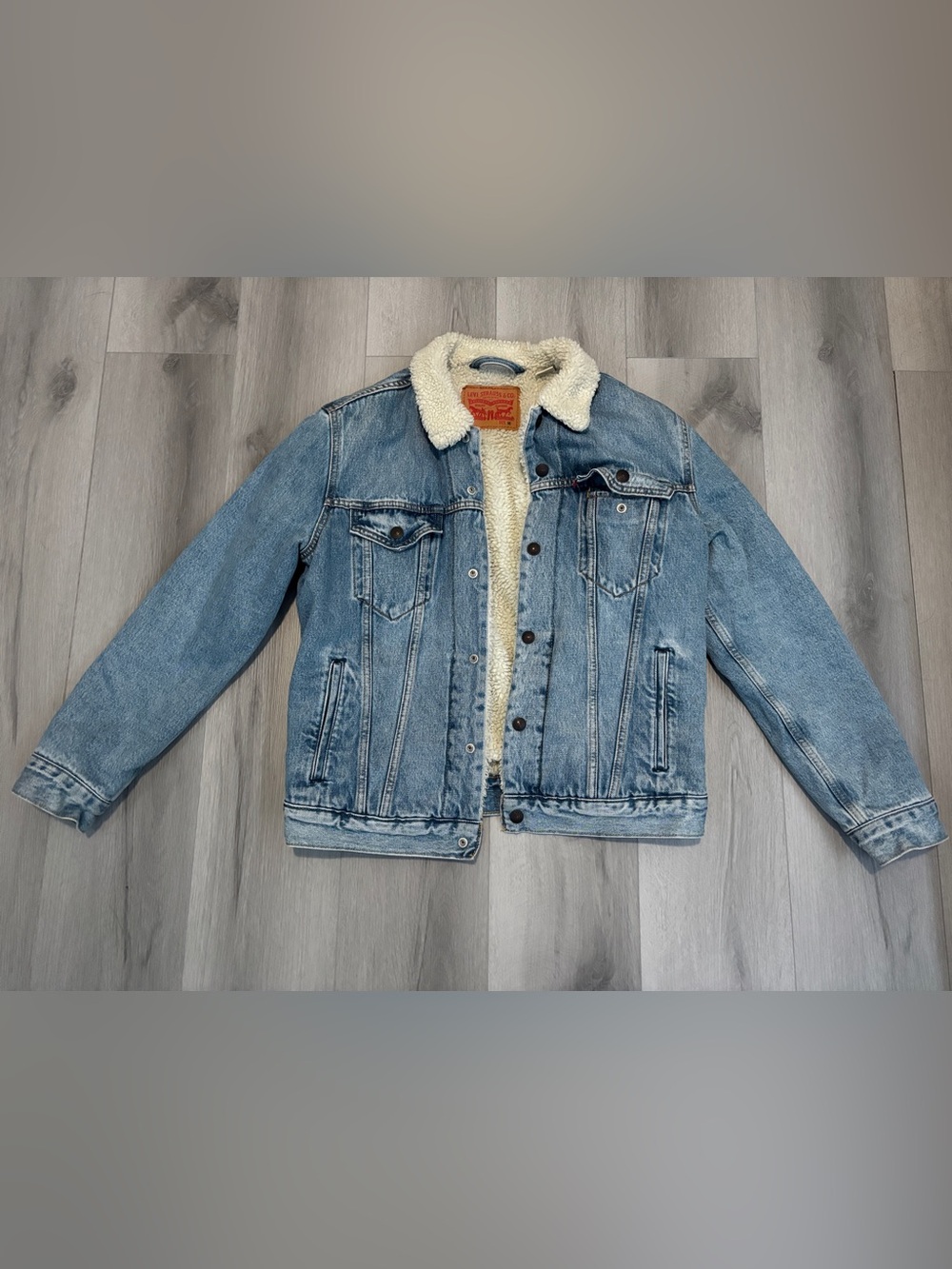 Levi Strauss & Co. Men's Sherpa-Lined Denim Jacket Size Medium